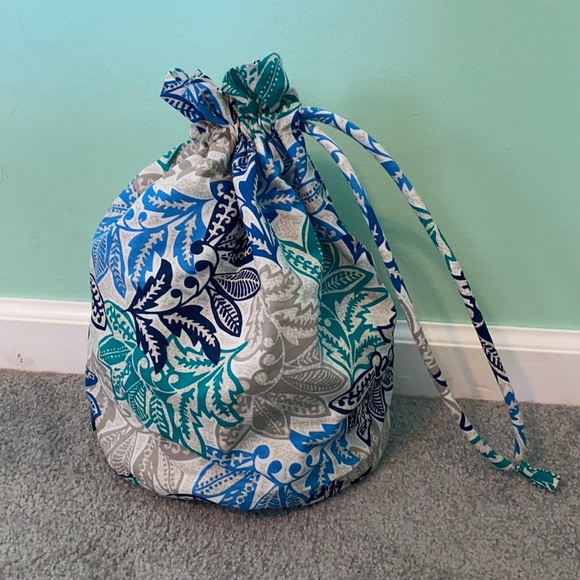 Handbags - Vera Bradley Bag